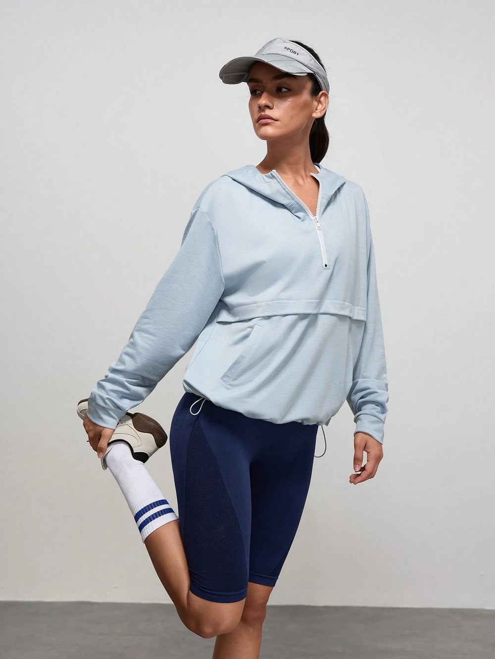 Front Zipper Hoodie with Pockets – Casual & Outdoor