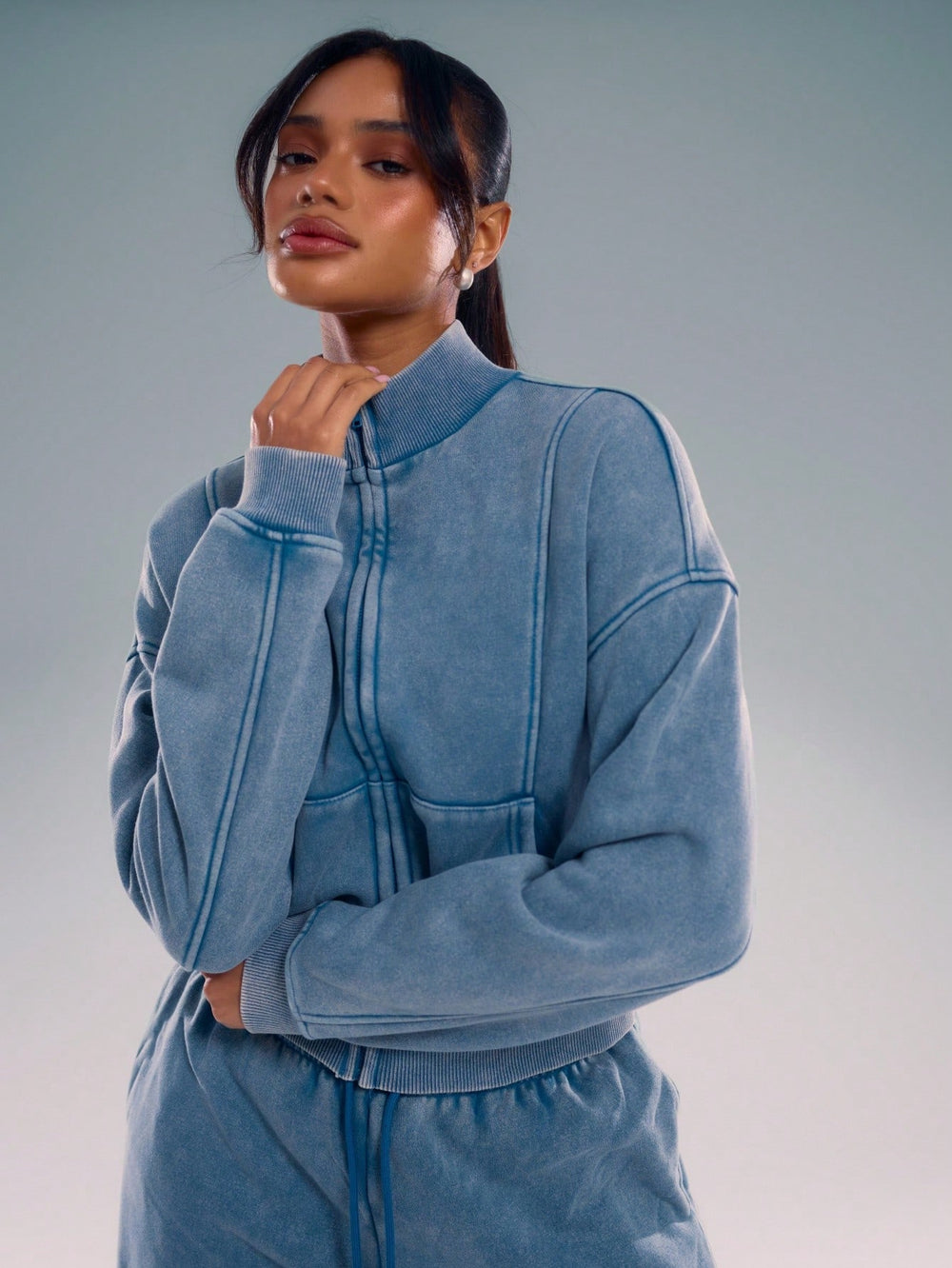 Washed Zip-Through Sweatshirt – Casual & Comfy Outerwear